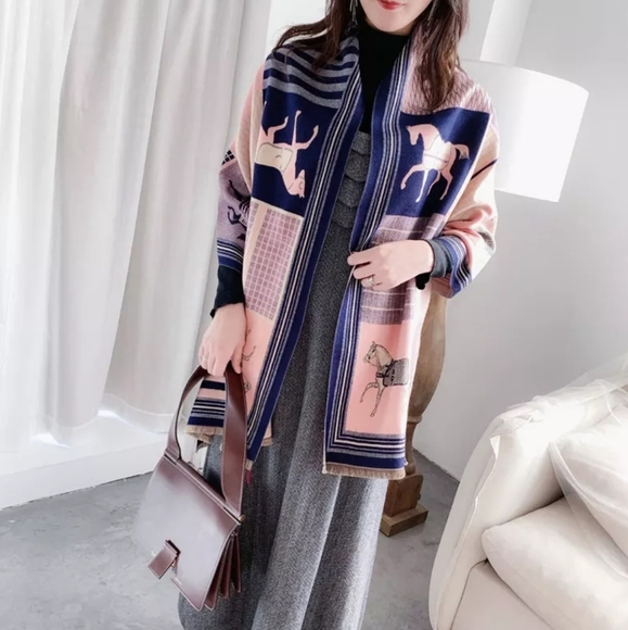 NWOT! Huge 100% Cashmere Luxury Horse Scarf - Picture 2 of 6